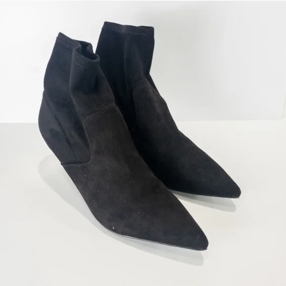 Alfani Bambey Faux Suede Ankle Boots Black - Picture 3 of 6